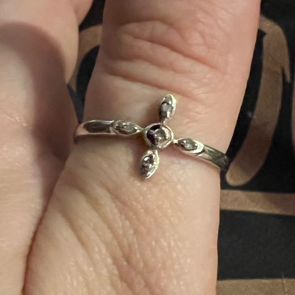 Size 8 925 sterling silver ring with diamonds